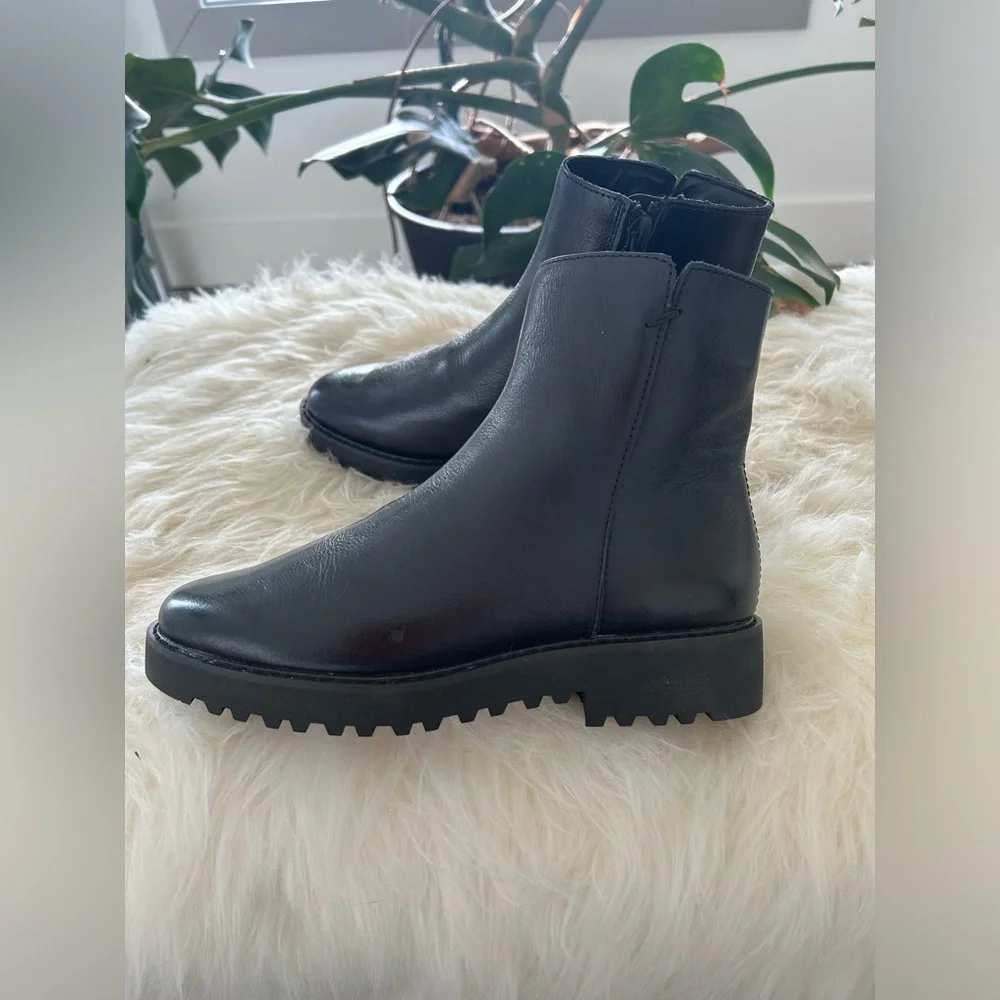Franco Sarto Leather Boots size 5 new no box